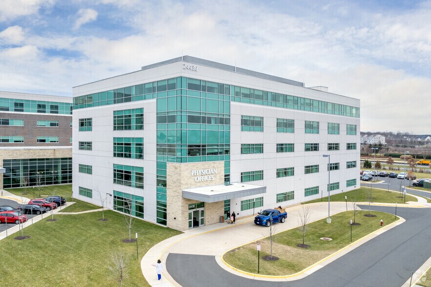 24430 Stone Springs Blvd, Dulles Town Center, VA à louer - Photo principale – Image 1 sur 55