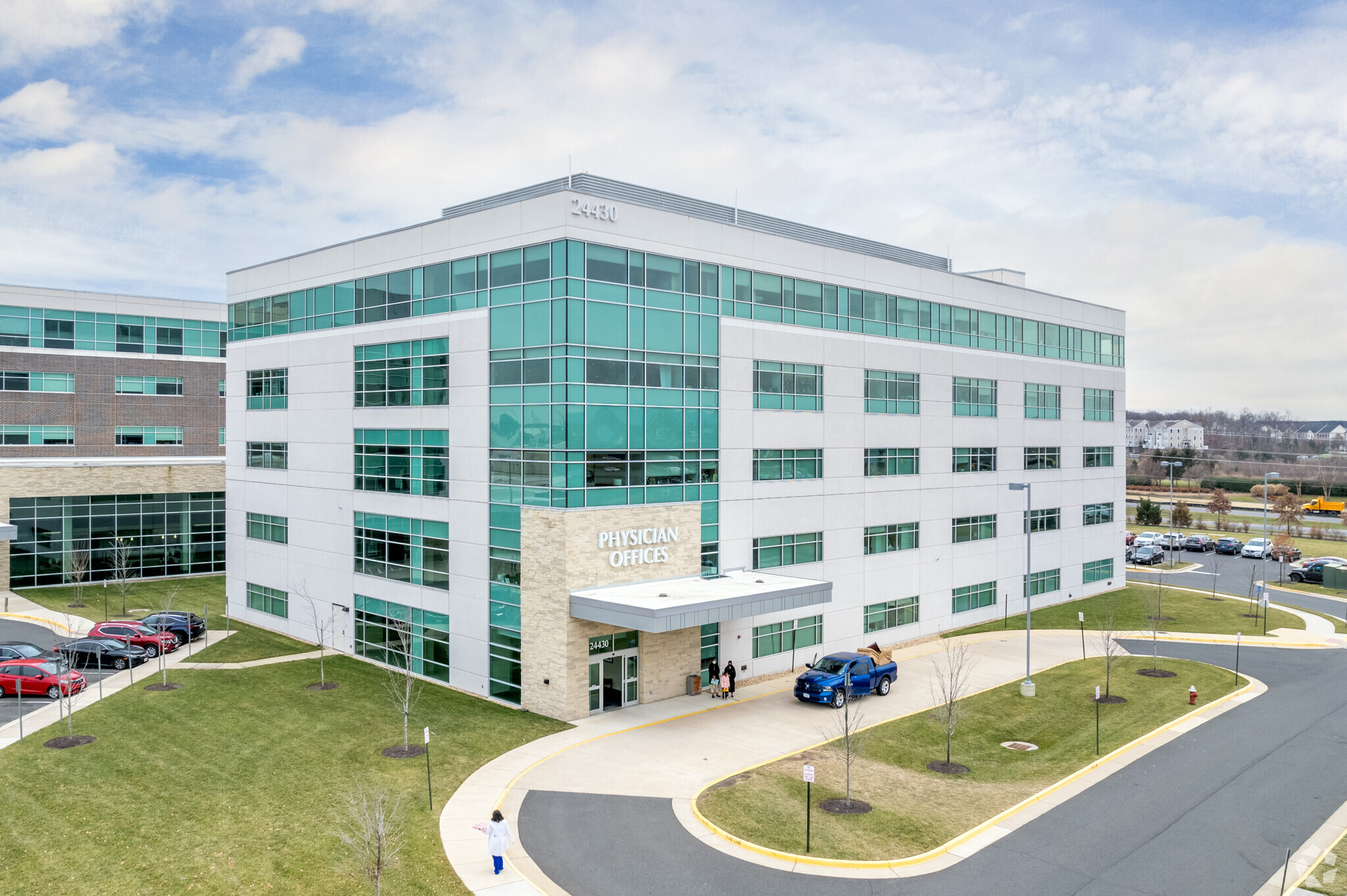 24430 Stone Springs Blvd, Dulles Town Center, VA à louer Photo de l’immeuble– Image 1 sur 6