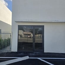 2994 NW 54th St, Miami, FL à louer Photo intérieure– Image 2 sur 4