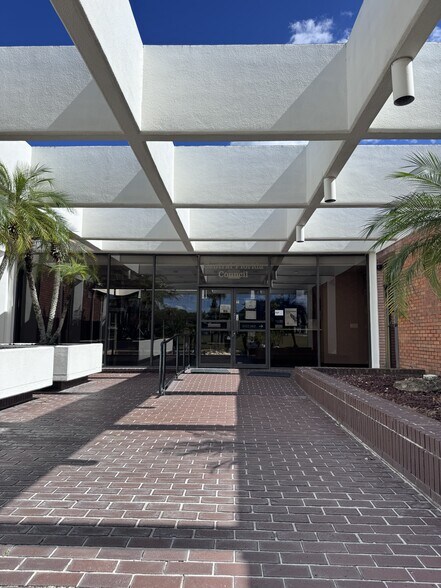 1951 S Orange Blossom Trl, Apopka, FL à vendre - Photo de l’immeuble – Image 3 sur 10