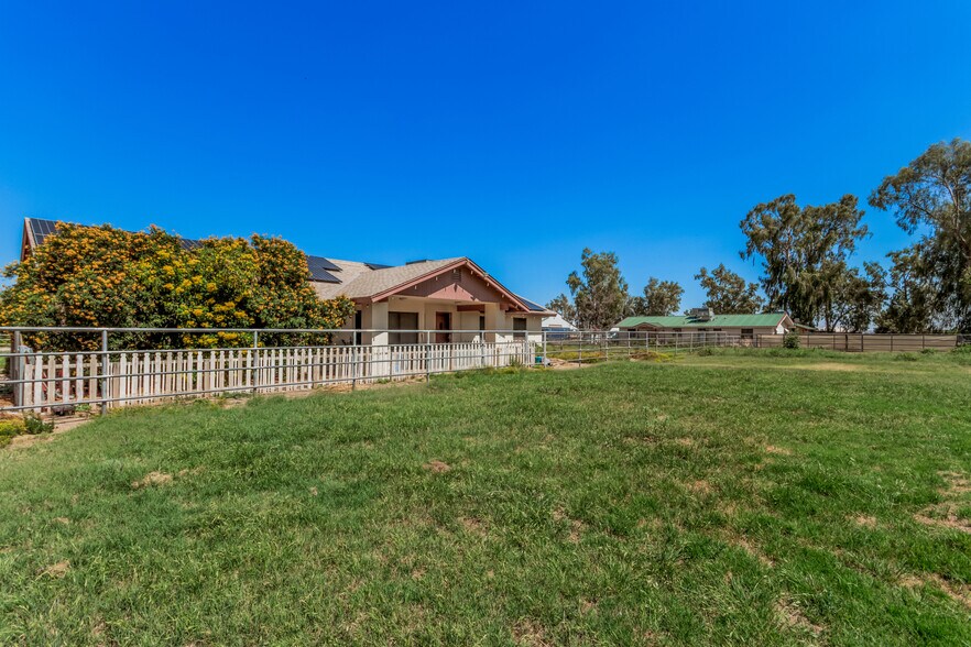7425 N Alsup Rd, Litchfield Park, AZ à vendre - Photo de l’immeuble – Image 3 sur 17