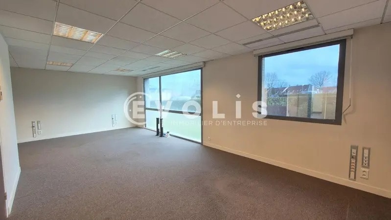 Bureau dans Magny-le-Hongre à vendre - Photo intérieure – Image 3 sur 20