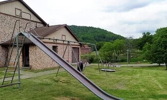 Plus de détails pour 237 Sherrad St, Marlinton, WV - Logement à vendre