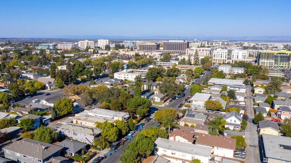 200 Dumbarton Ave, Redwood City, CA à vendre - Aérien – Image 2 sur 4