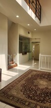 14431 Hamlin St, Van Nuys, CA à louer Photo de l’immeuble– Image 1 sur 4