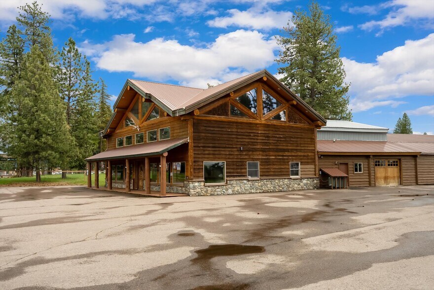 2400 9th St W, Columbia Falls, MT à vendre - Photo de l’immeuble – Image 3 sur 61
