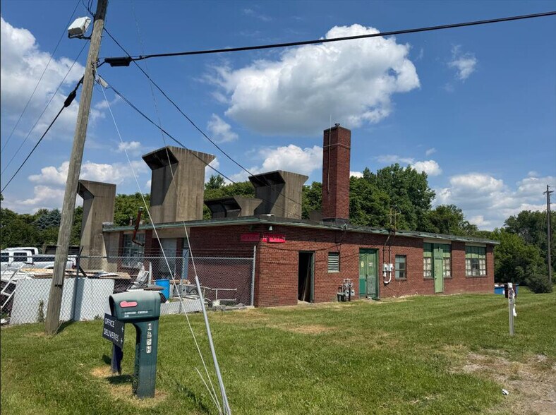 1401 16th St SW, Canton, OH à vendre - Photo de l’immeuble – Image 1 sur 12