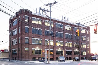 Plus de détails pour 228 Maple St, Manchester, NH - Bureau à louer