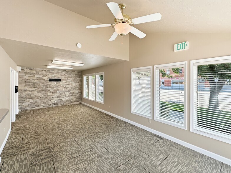 425 Idaho St, Gooding, ID à vendre - Photo intérieure – Image 3 sur 7