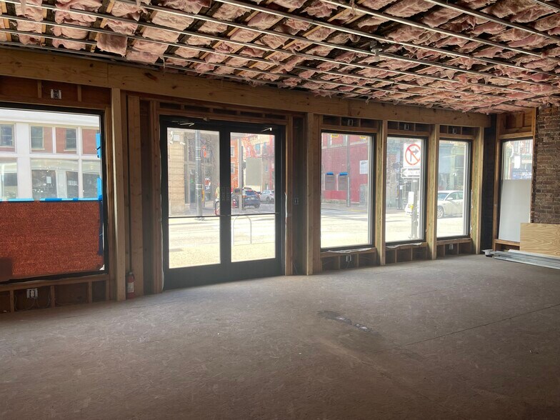 1610 E Carson St, Pittsburgh, PA à louer - Photo de l’immeuble – Image 3 sur 14