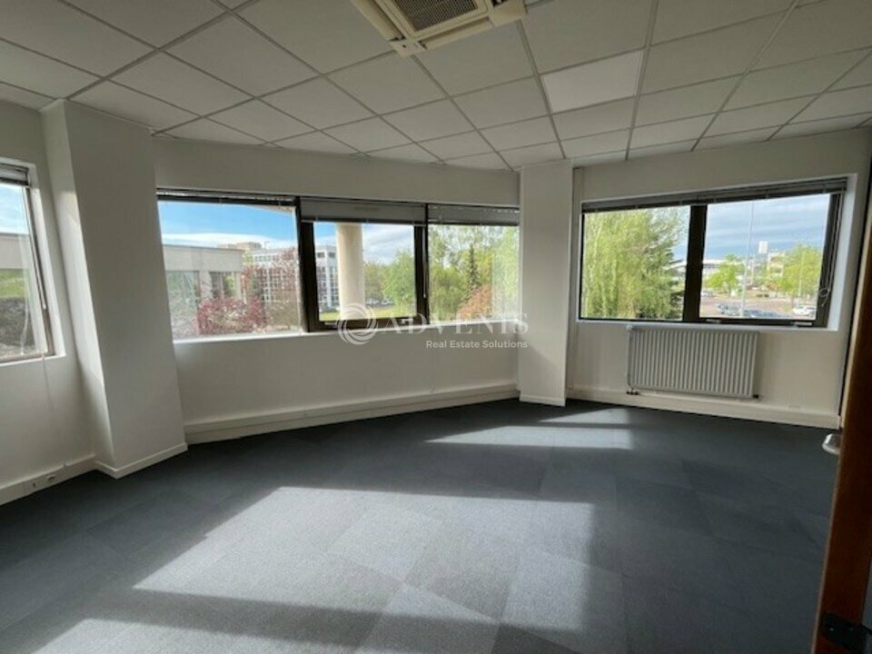Bureau dans Poissy à louer Photo intérieure– Image 1 sur 21