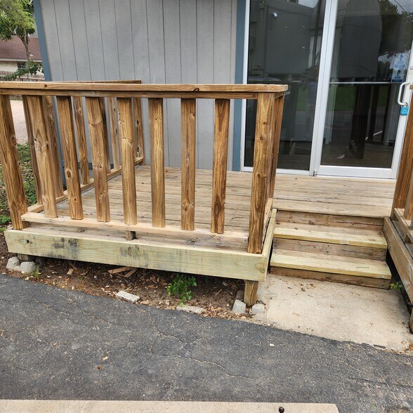 15501 Ranch Road 620 N, Austin, TX à louer - Photo de l’immeuble – Image 2 sur 7