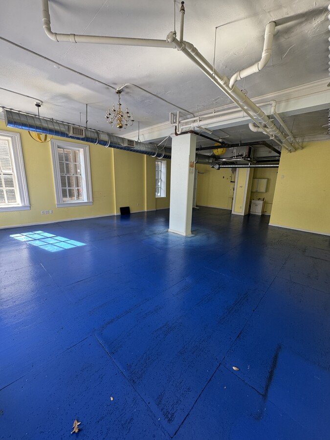 111 W Bay St, Savannah, GA 31401 - Lot Restaurant - - Photo intérieure - Image 2 of 2