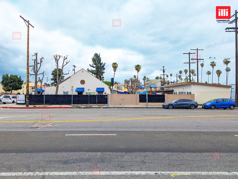 7224 Woodley Ave, Van Nuys, CA à vendre - Photo de l’immeuble – Image 3 sur 8