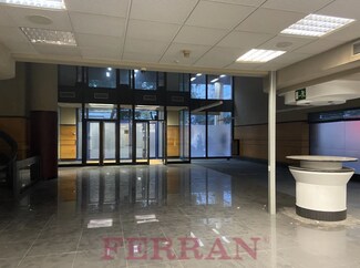 Plus de détails pour Local commercial à louer