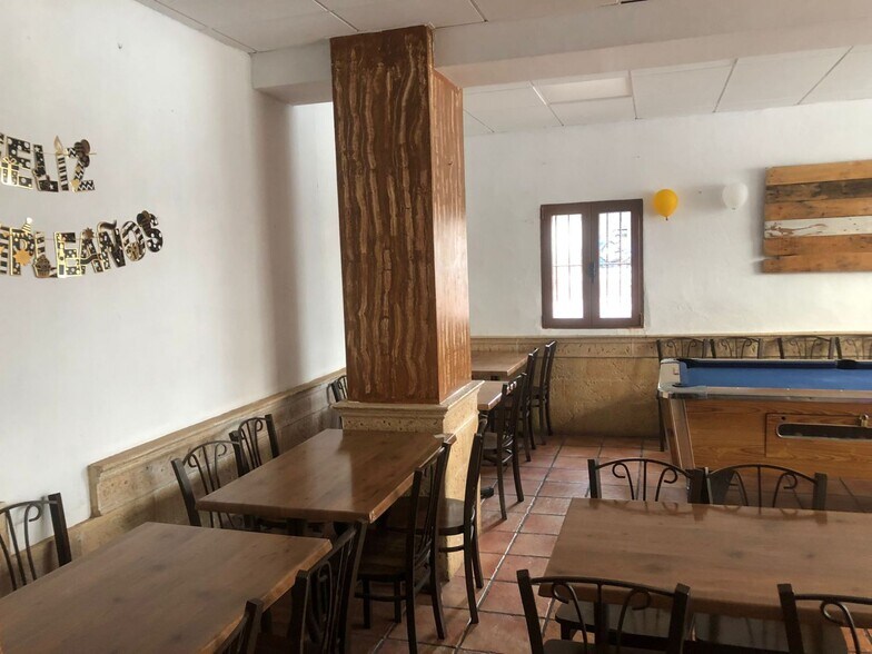 Local commercial dans Leganés, Madrid à louer - Photo de l’immeuble – Image 1 sur 1