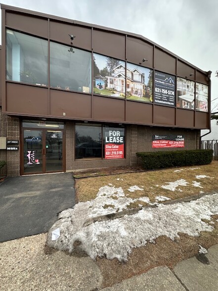 548 Sunrise Hwy, West Babylon, NY à louer - Photo de l’immeuble – Image 1 sur 6