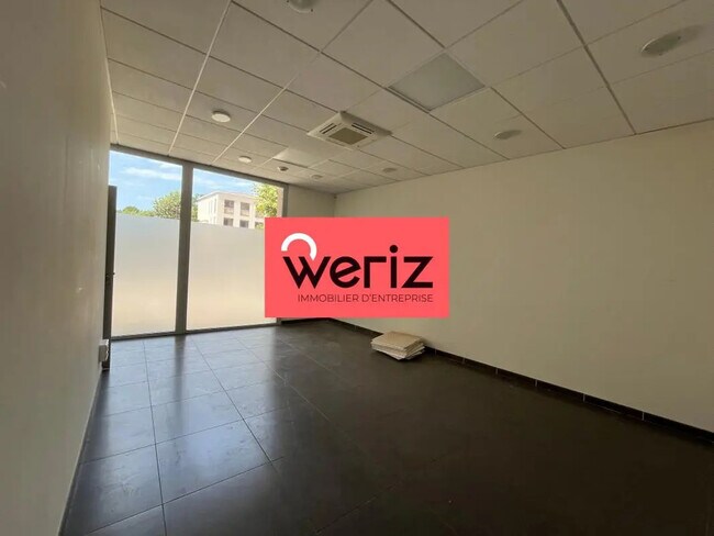 Plus de détails pour Bureau à louer