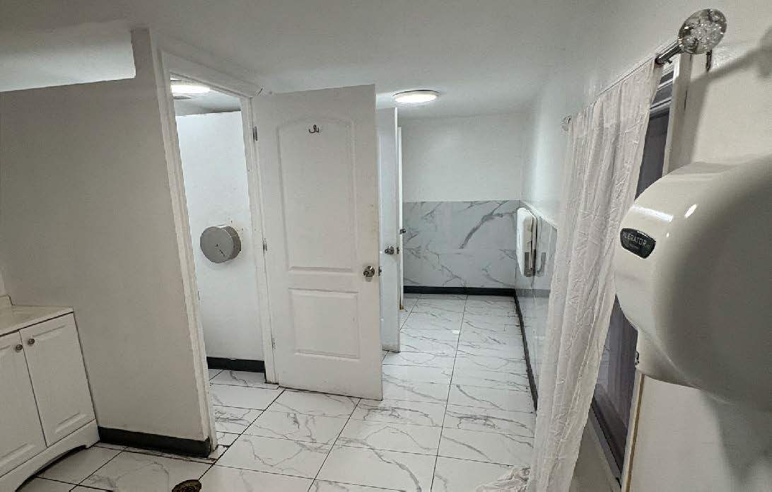 1542 Fulton St, Brooklyn, NY à louer Photo intérieure– Image 1 sur 3