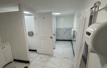 1542 Fulton St, Brooklyn, NY à louer Photo intérieure– Image 1 sur 3