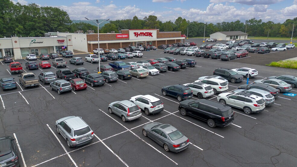 744-766 N Lee Hwy, Lexington, VA à louer - Photo de l’immeuble – Image 2 sur 9
