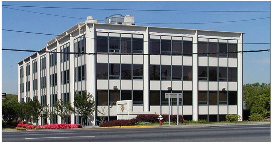 366 N Broadway, Jericho, NY à louer - Photo de l’immeuble – Image 2 sur 2