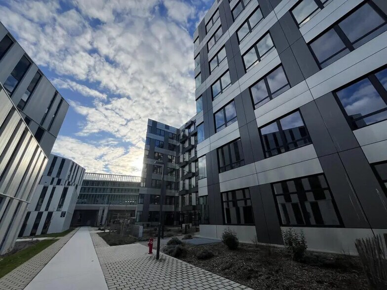 Bureau dans Cesson-Sévigné à louer - Photo de l’immeuble – Image 3 sur 17