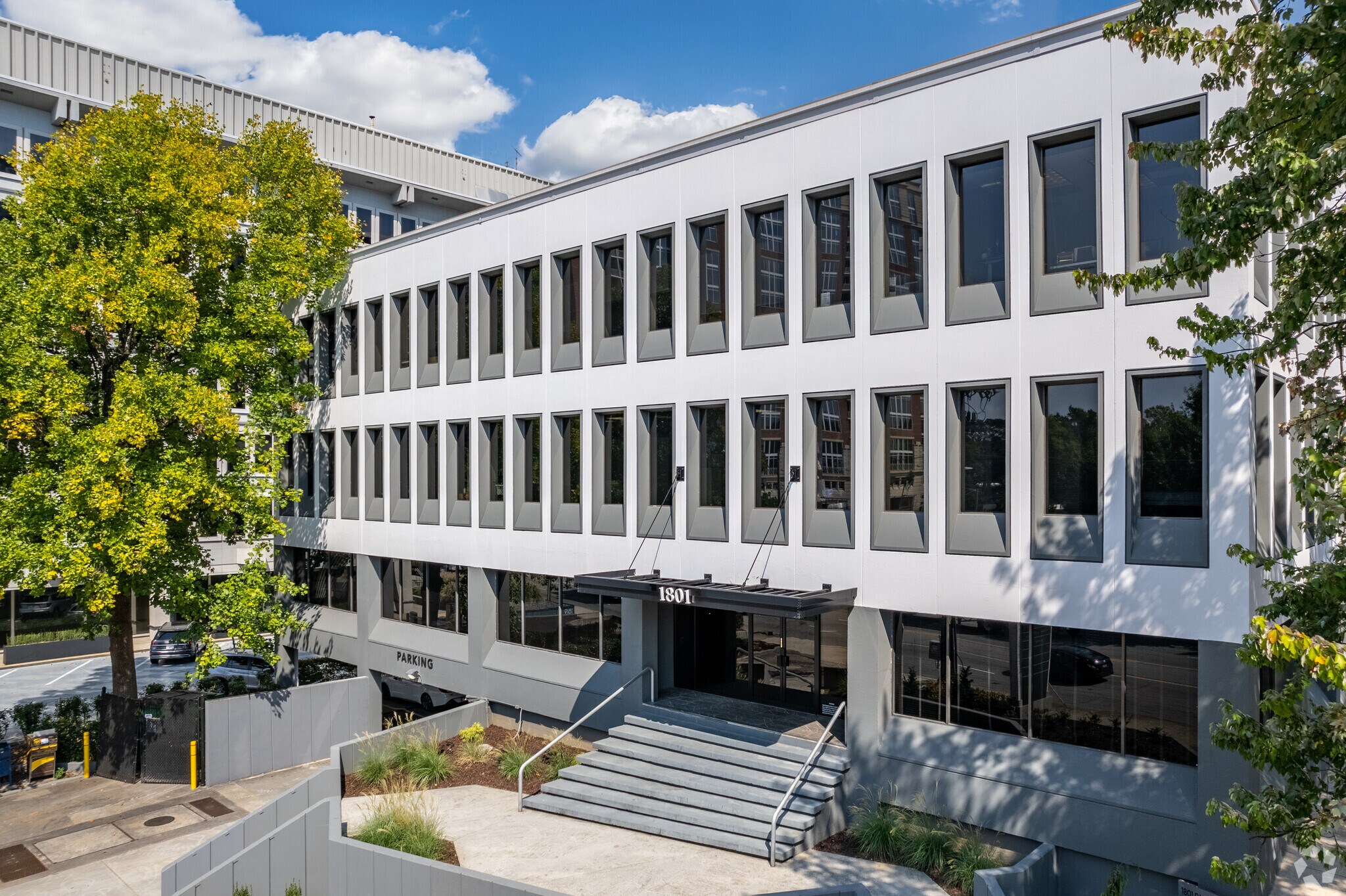 1801 Peachtree St NE, Atlanta, GA à louer Photo principale– Image 1 sur 22