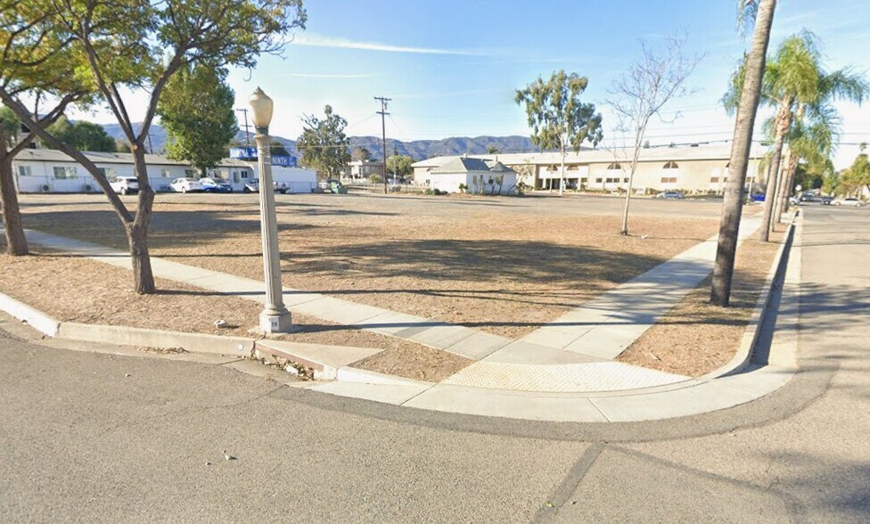 901, 917, 919 Main St, Corona, CA à louer - Autre – Image 2 sur 5