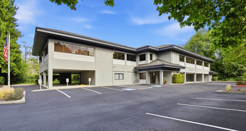 640 NW Gilman Blvd, Issaquah, WA à vendre - Photo de l’immeuble – Image 2 sur 8