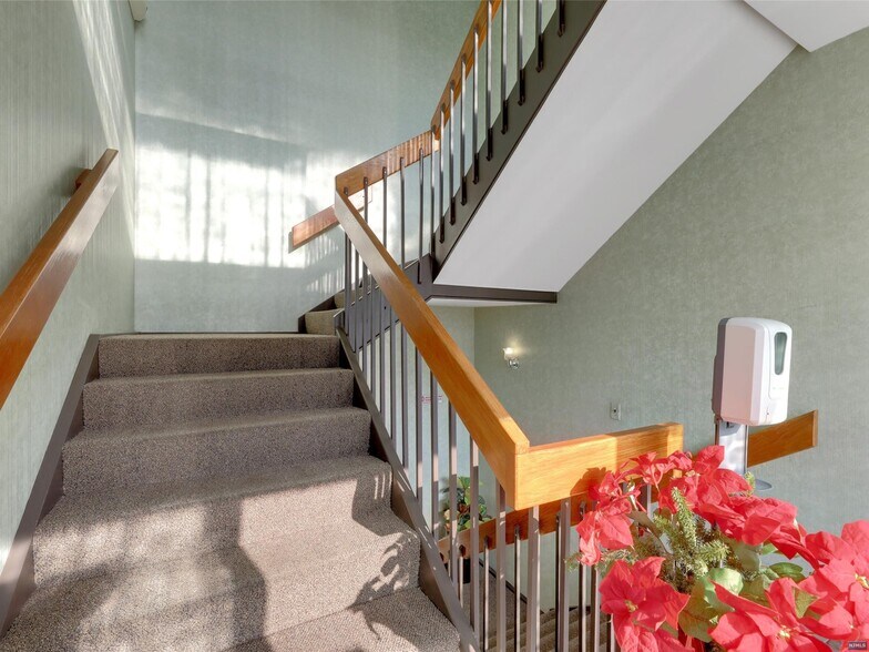 120 State St, Hackensack, NJ à vendre - Photo intérieure – Image 3 sur 7