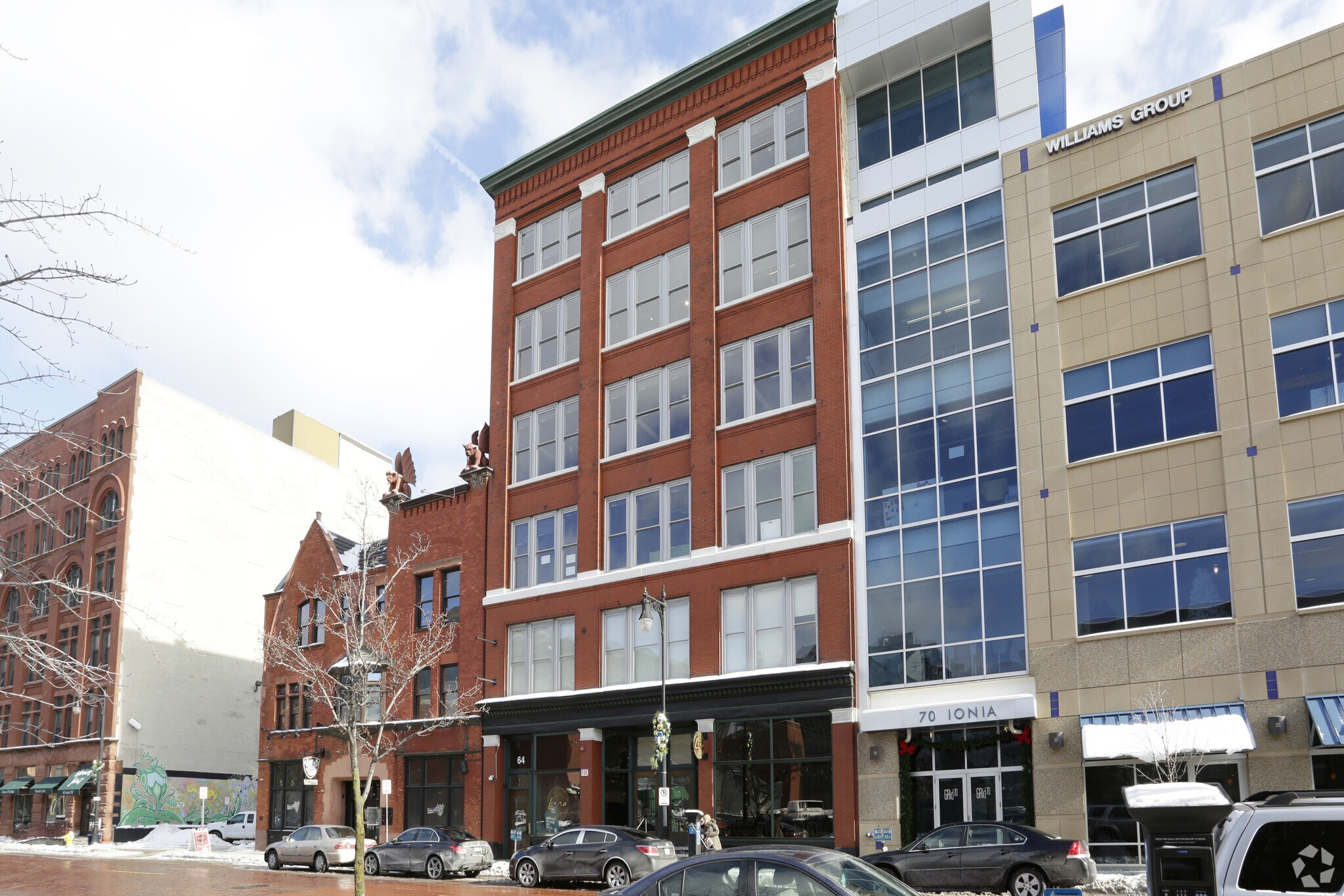 64 & 70 Ionia Ave SW portefeuille de 2 biens à vendre sur LoopNet.fr Photo principale– Image 1 sur 3