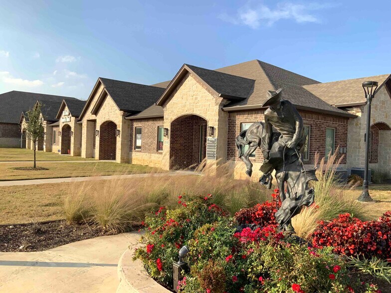 26875 US Highway 380 E, Aubrey, TX à louer - Photo de l’immeuble – Image 3 sur 5