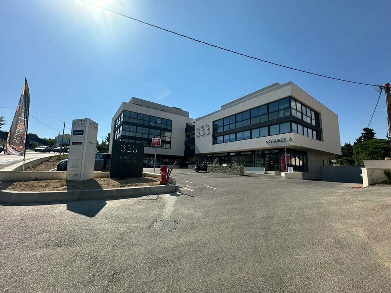 333 Avenue Marcel Paul, La Seyne-sur-Mer à louer - Photo de l’immeuble – Image 2 sur 6