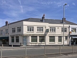 Plus de détails pour 45-47 Commercial Rd, Totton - Local commercial à louer