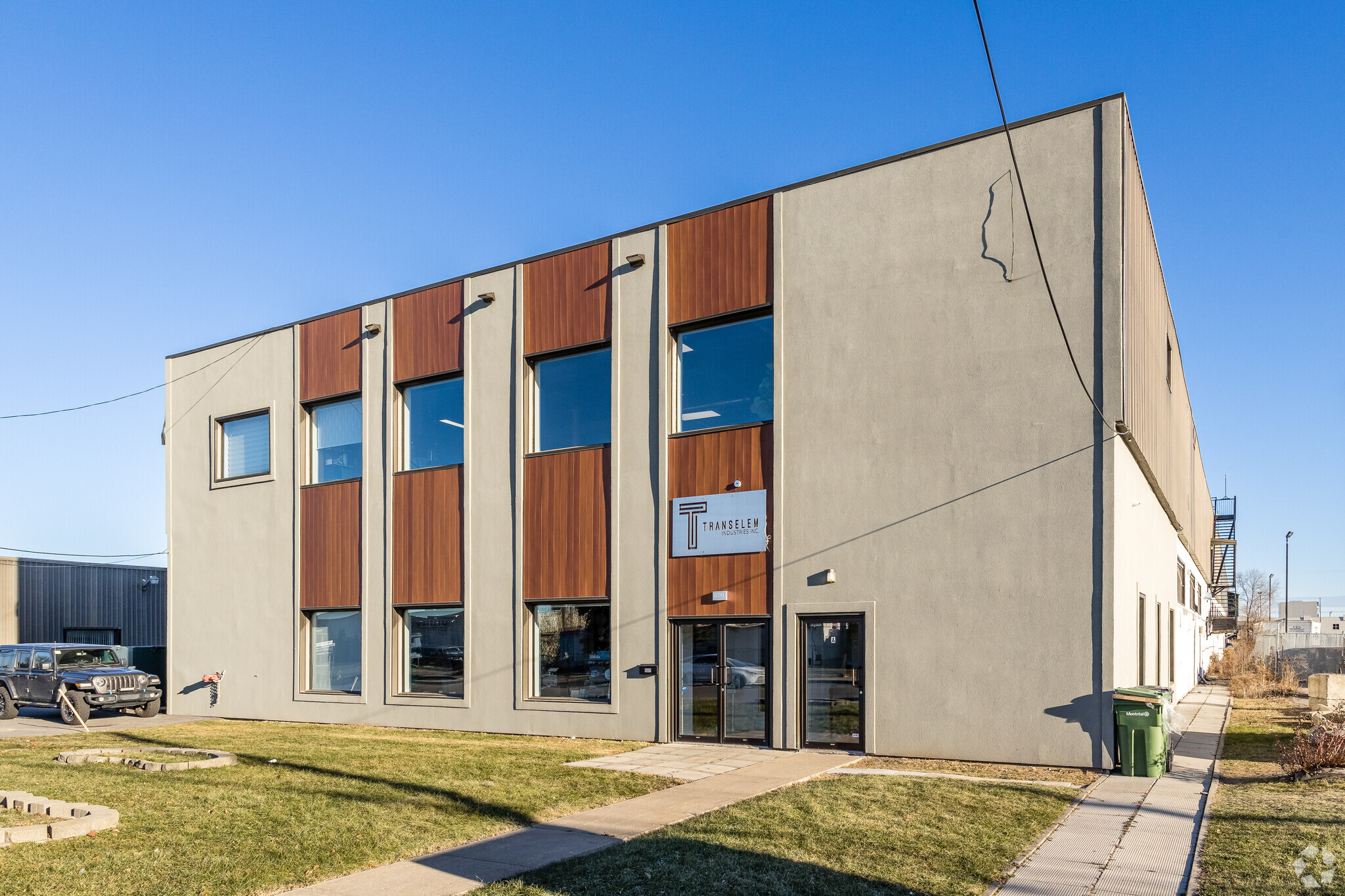609-649 Montée De Liesse, Saint-Laurent, QC à louer Photo principale– Image 1 sur 7