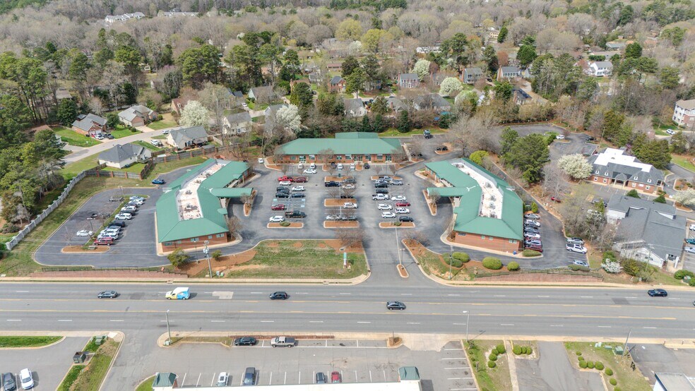 410 S Herlong Ave, Rock Hill, SC à louer - Photo principale – Image 1 sur 6
