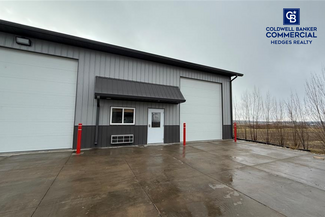Plus de détails pour 3230 Center Point Rd, Robins, IA - Local d'activités à louer