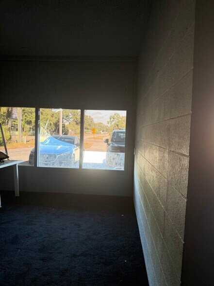 6798 46th Ave N, Saint Petersburg, FL à louer - Photo intérieure – Image 2 sur 11