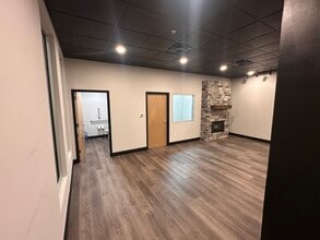 2600 Middletown Commons, White Hall, WV à louer Photo intérieure– Image 2 sur 6