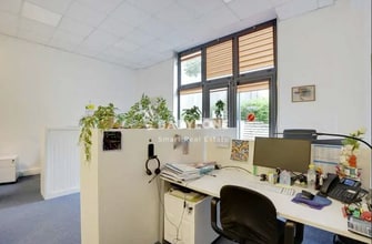21-23 Rue Aristide Briand, Vanves à louer Photo intérieure– Image 2 sur 6