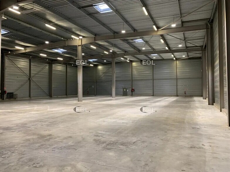 Industriel/Logistique dans Creil à louer - Photo intérieure – Image 2 sur 6