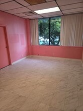 750 E Sample Rd, Pompano Beach, FL à louer Photo intérieure– Image 2 sur 2