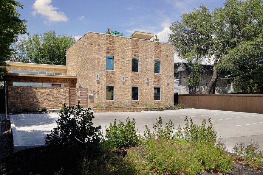 900 W North Loop Blvd, Austin, TX à vendre - Photo de l’immeuble – Image 1 sur 52