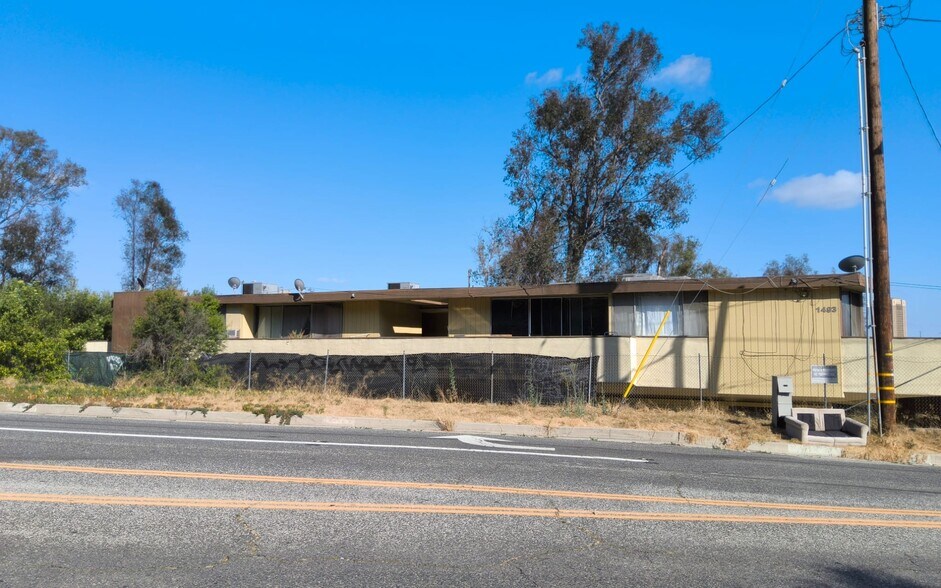 1491 Stadium Way, Los Angeles, CA à vendre - Photo de l’immeuble – Image 3 sur 11