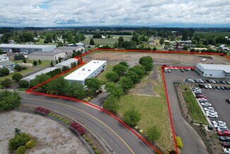 Plus de détails pour 2500 Industrial Ave, Hubbard, OR - Industriel/Logistique à louer