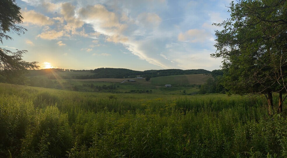 377 Bingham Center Rd, Genesee, PA à vendre - Photo de l’immeuble – Image 1 sur 34