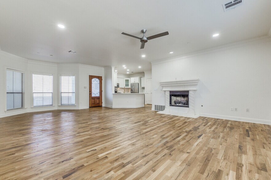 4210 Prescott Ave, Dallas, TX à vendre - Photo de l’immeuble – Image 3 sur 55
