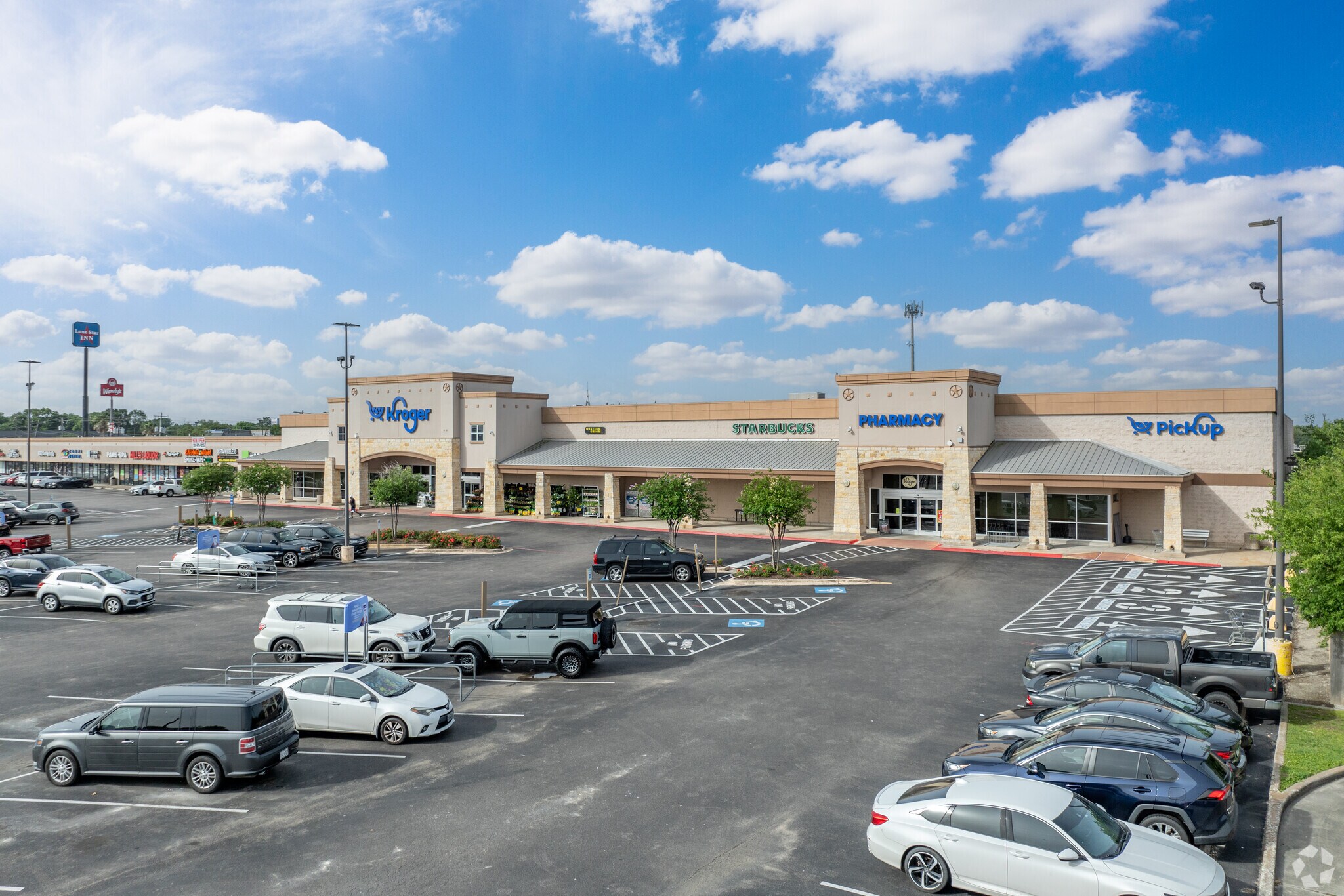 3400-3410 Gulf Freeway, Dickinson, TX à louer Photo de l’immeuble– Image 1 sur 21