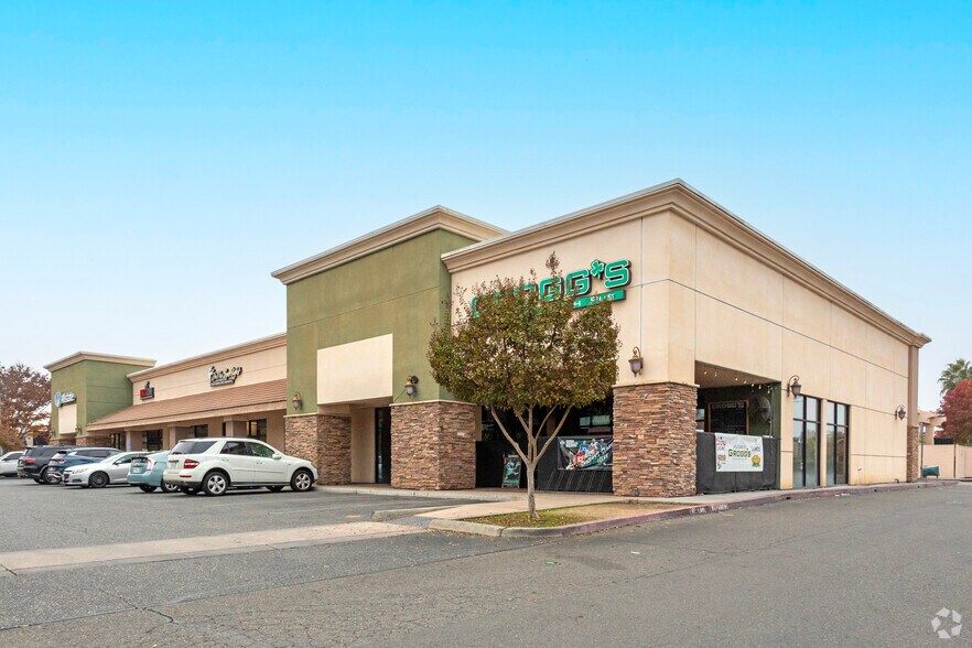 1225 N Willow Ave, Clovis, CA à vendre - Photo principale – Image 1 sur 5